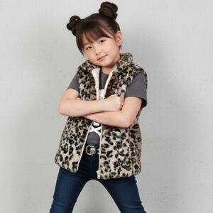 Widgeon Vest, Faux Fur Leopard Zip, Girls Size 6x